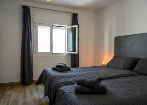 Newly Renovated 2 Bedroom Beachfront House Sitio de Calahonda Buitenkant foto
